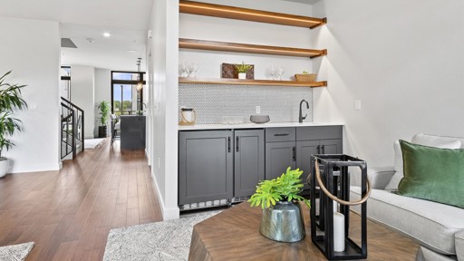 Beautiful Wet Bar