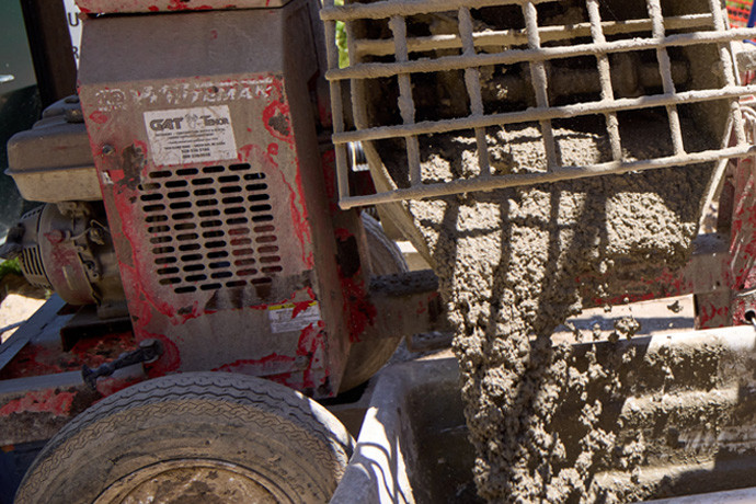 Machine with concrete 